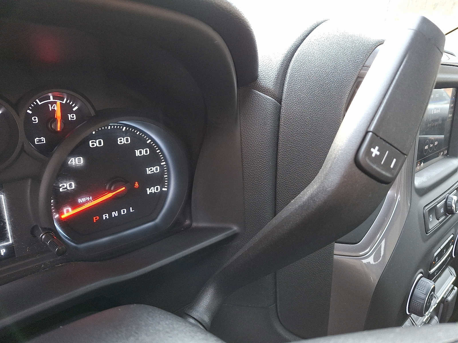 Used 2023 Chevrolet Silverado 1500 Custom image 14