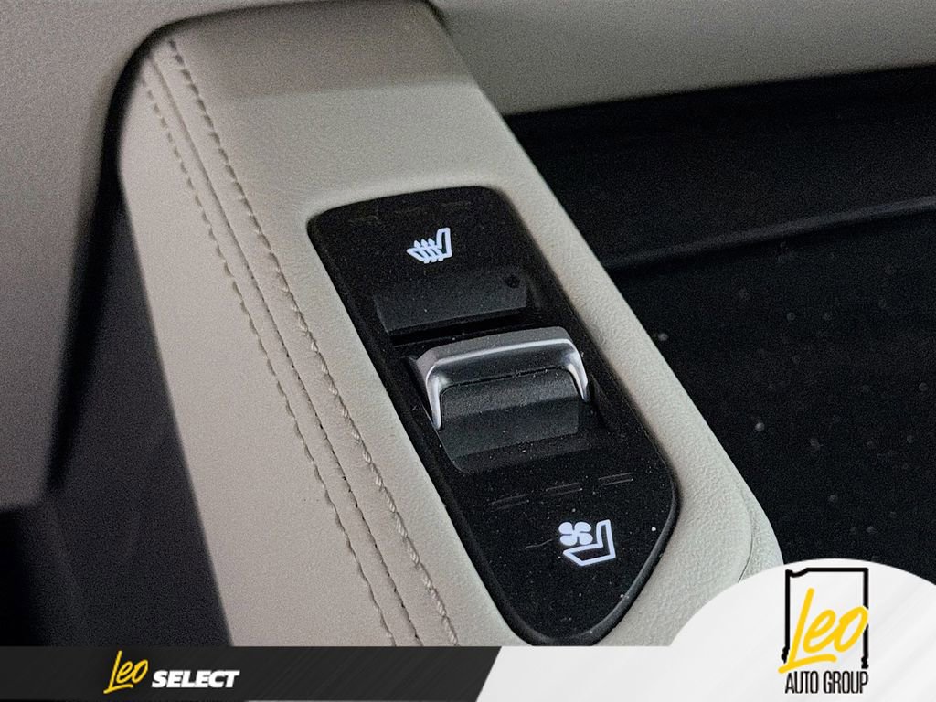 Used 2022 Kia Telluride EX w/ EX Premium Package AWD/4WD image 21