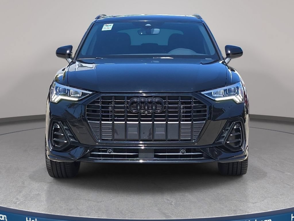 Used 2024 Audi Q3 2.0T Premium Plus w/ Premium Plus Package AWD/4WD image 3