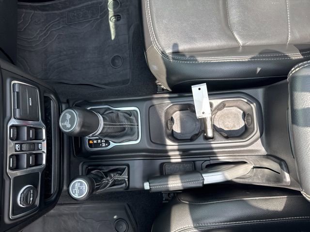 Used 2022 Jeep Wrangler Unlimited Sahara w/ Cold Weather Group image 21