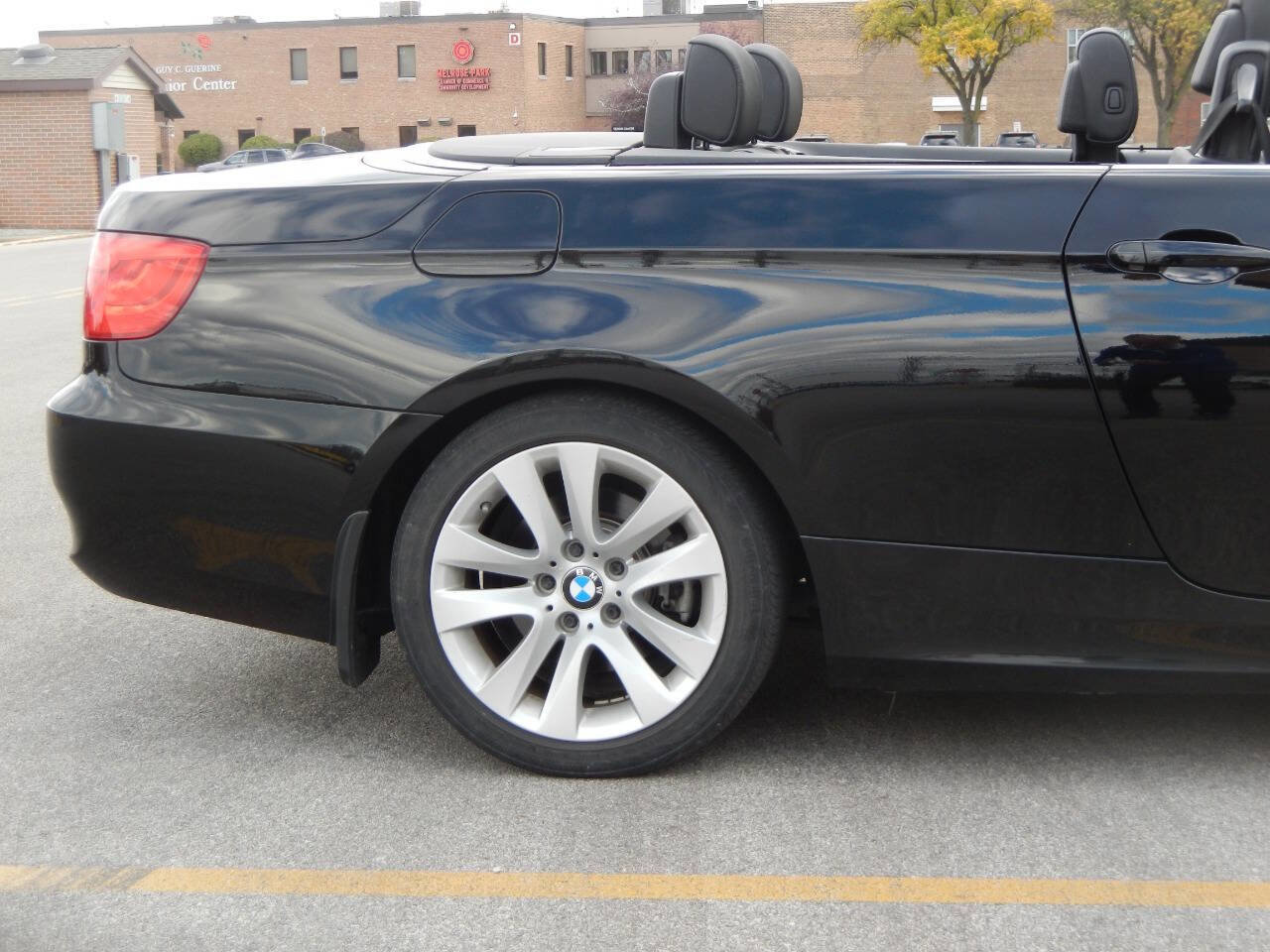 Used 2012 BMW 328i Convertible image 22