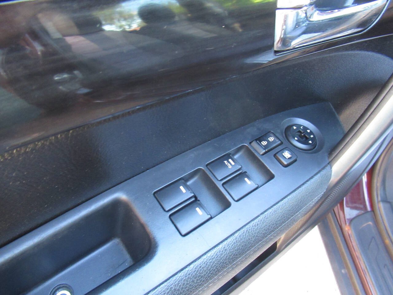 Used 2013 Kia Sorento LX FWD image 16