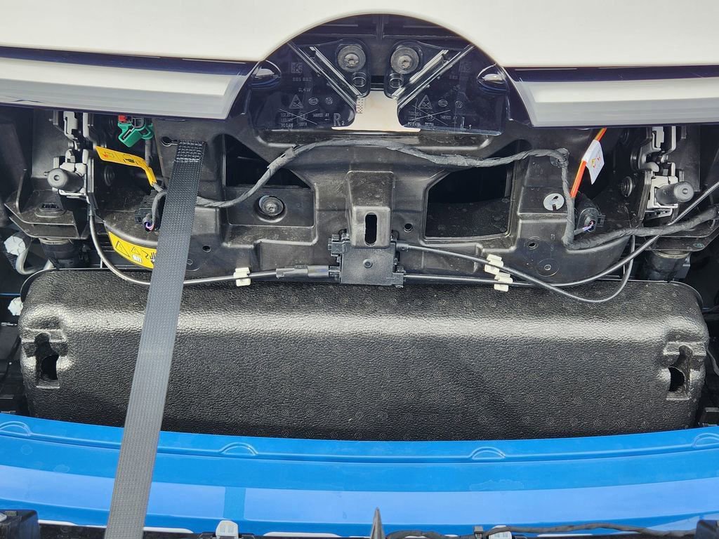 New 2025 Volkswagen ID. Buzz Pro S Plus image 19