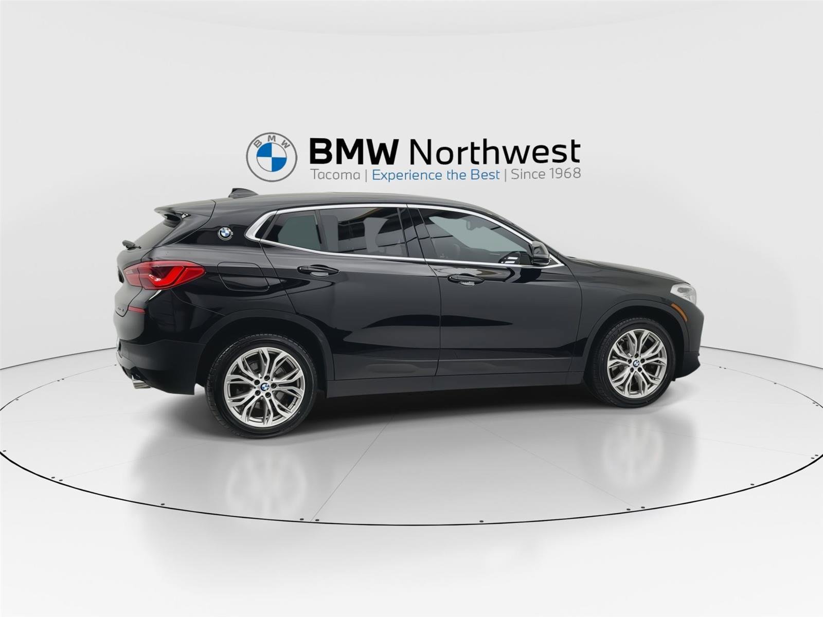 Used 2020 BMW X2 xDrive28i w/ Premium Package AWD/4WD image 4