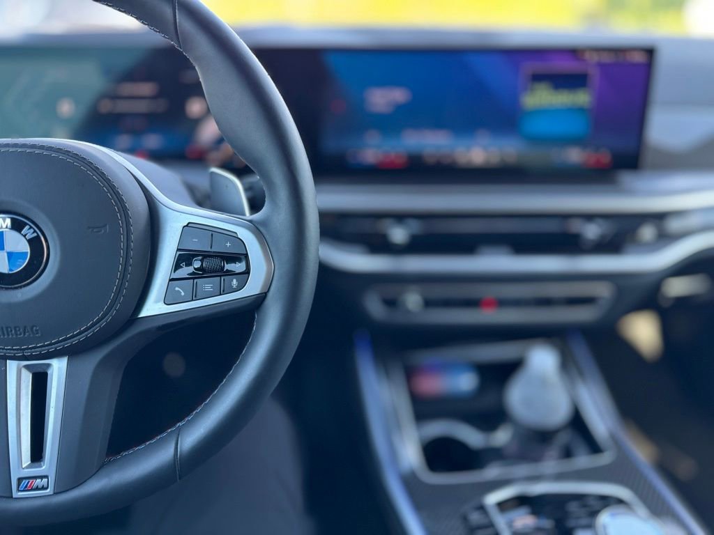 Used 2026 BMW X7 M60i image 8