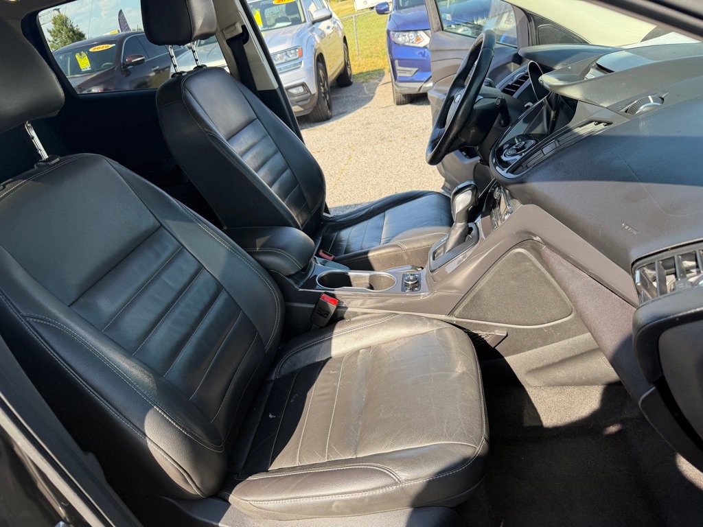 Used 2016 Ford Escape Titanium w/ Equipment Group 301A FWD image 16