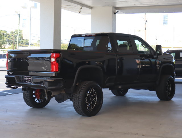 Used 2022 Chevrolet Silverado 2500 LTZ w/ LTZ Plus Package AWD/4WD image 5