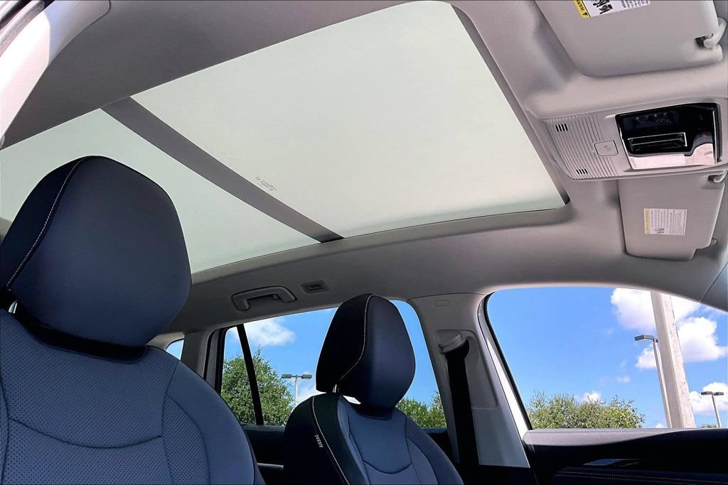 Certified 2026 Volkswagen Tiguan SE w/ Panoramic Sunroof Package FWD image 22