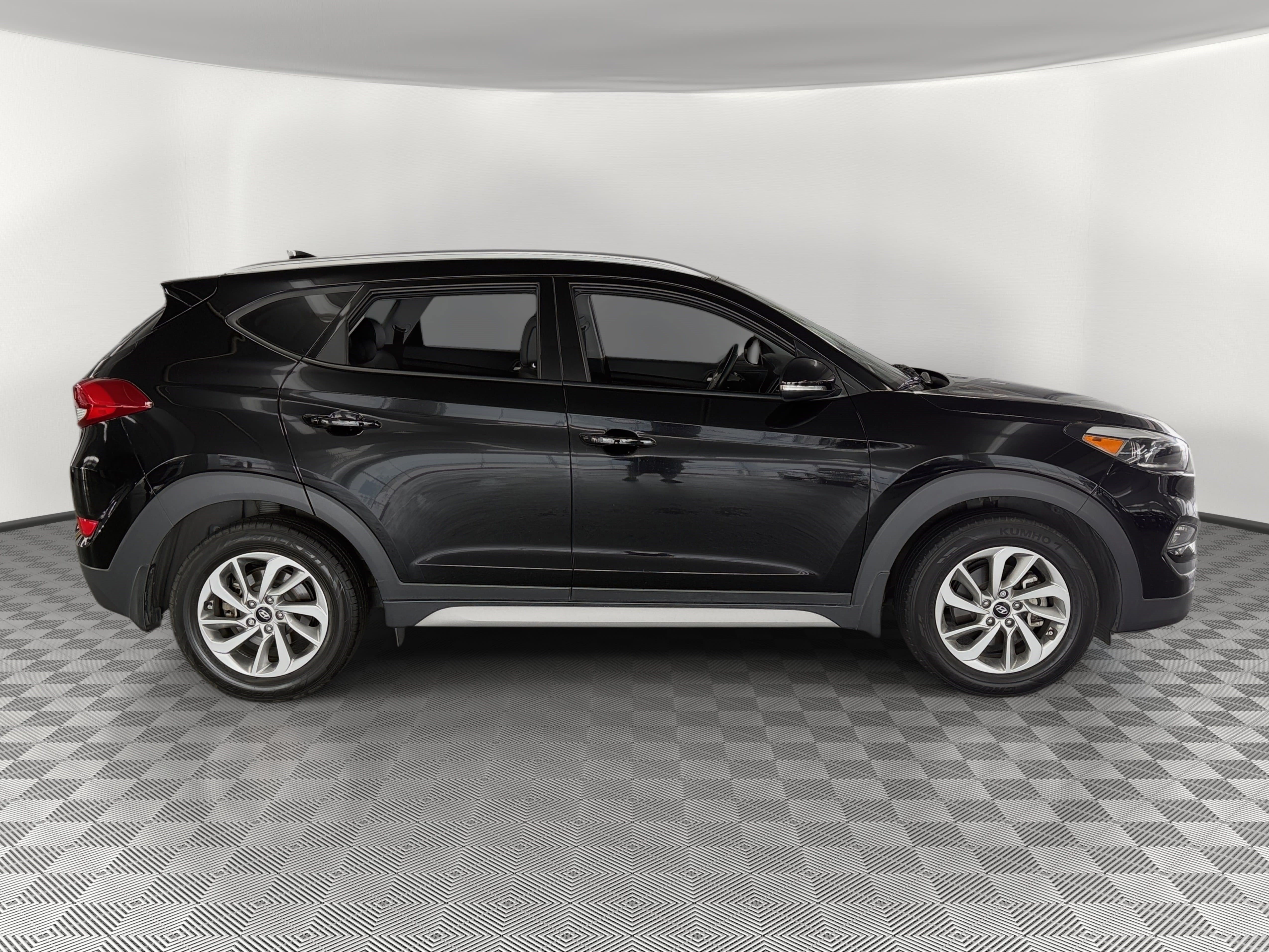 Used 2018 Hyundai Tucson SEL Plus w/ Cargo Package FWD image 8