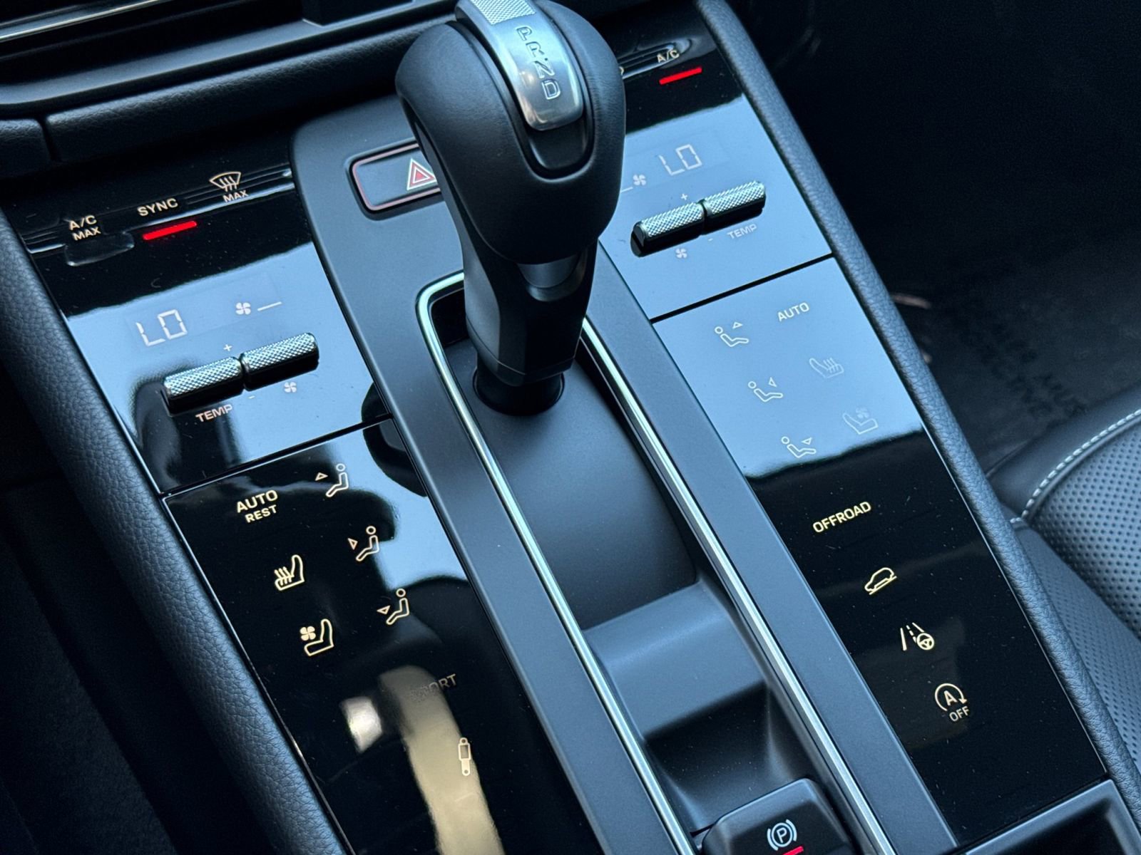 New 2026 Porsche Macan S AWD/4WD image 25