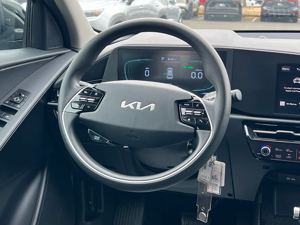 Certified 2025 Kia Niro LX FWD image 12