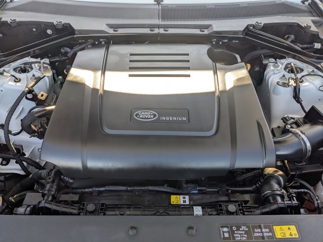 Used 2025 Land Rover Defender 110 S image 25