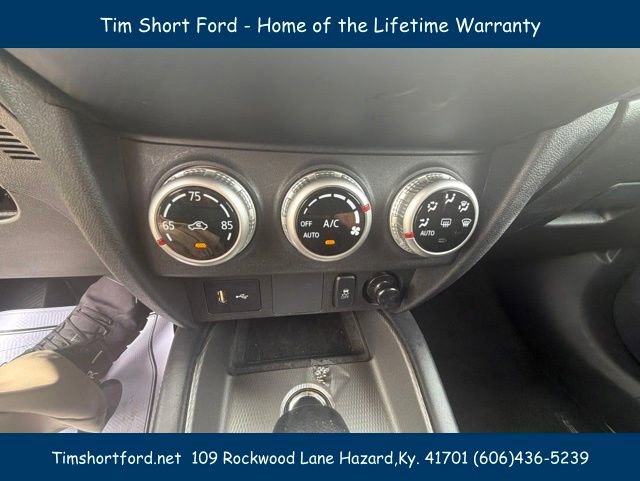 Used 2025 Mitsubishi Outlander Sport SE AWD/4WD image 14