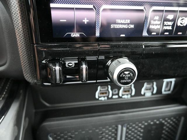 New 2026 RAM 3500 Limited AWD/4WD image 32