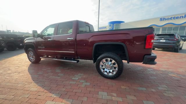 Used 2016 GMC Sierra 2500 Denali w/ Duramax Plus Package AWD/4WD image 8