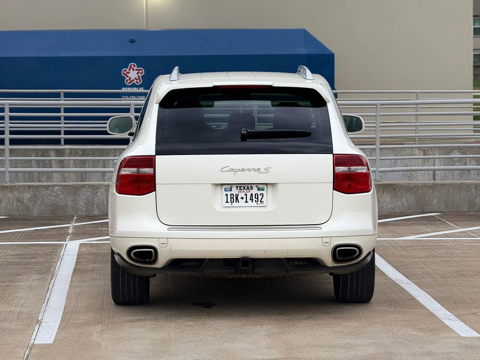 Used 2009 Porsche Cayenne S AWD/4WD image 6