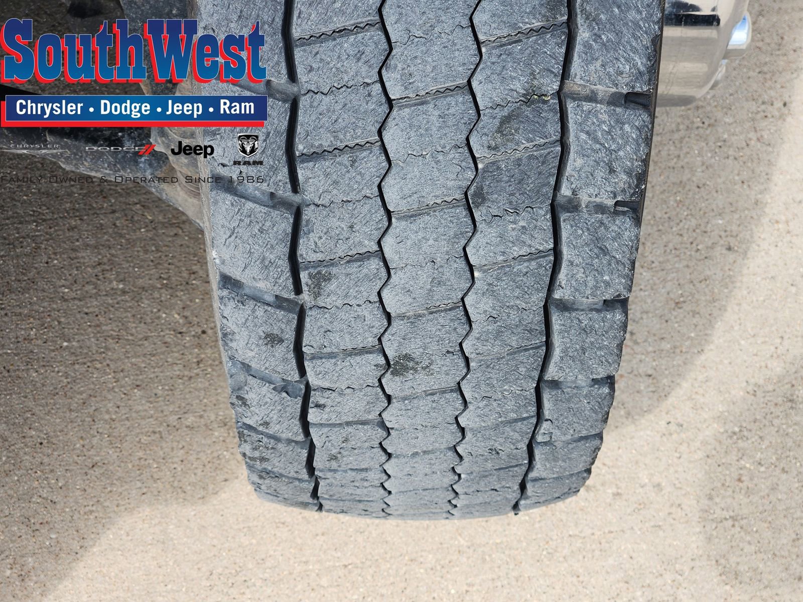 Used 2024 Ford F450 Lariat w/ Lariat Ultimate Package image 12