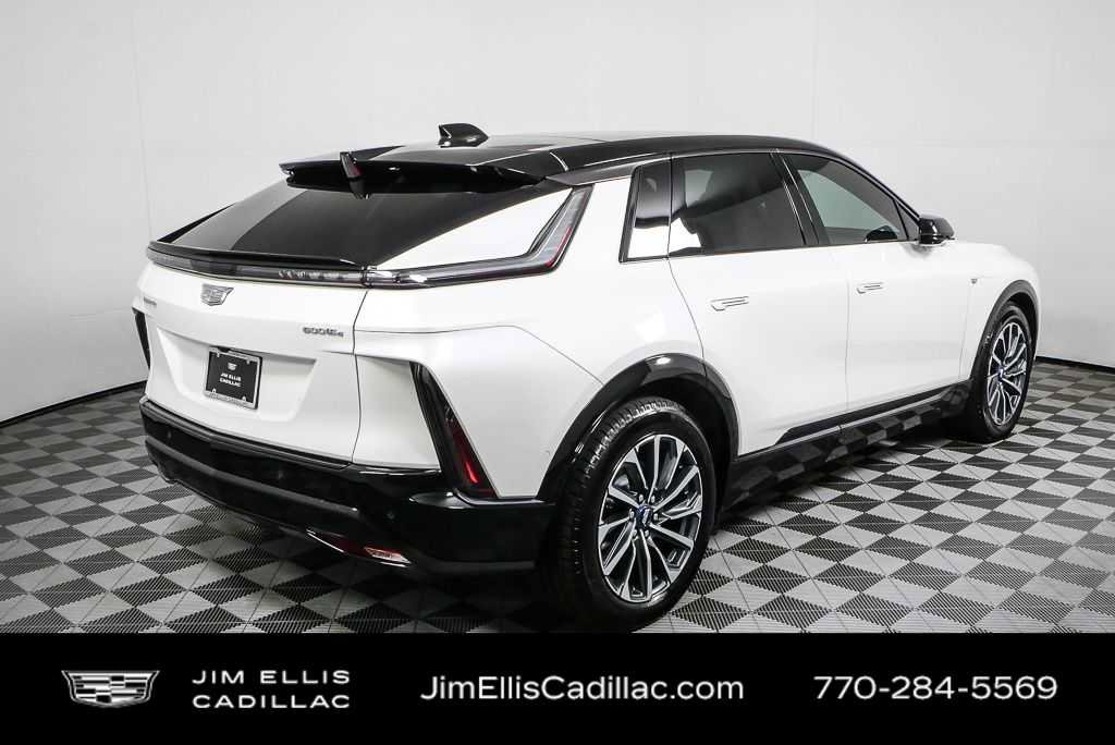 Certified 2024 Cadillac Lyriq Sport image 29