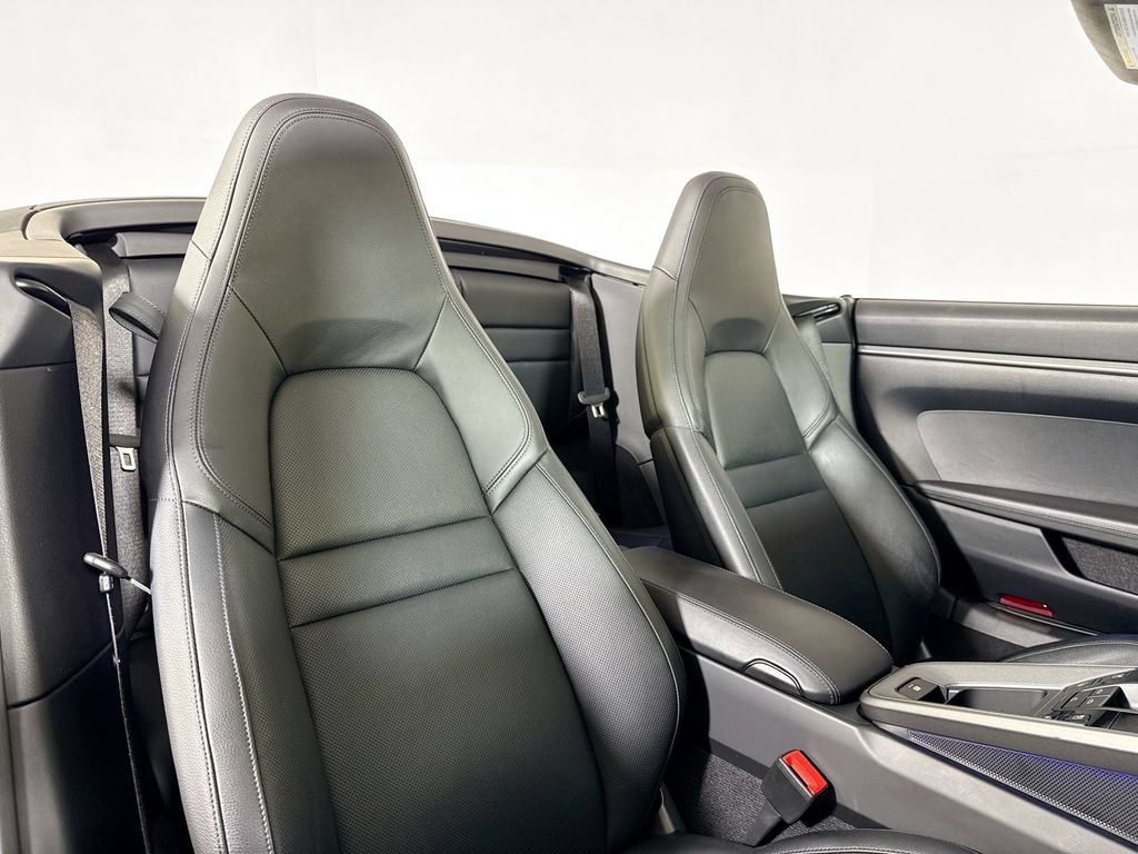 Certified 2023 Porsche 911 Carrera RWD image 18