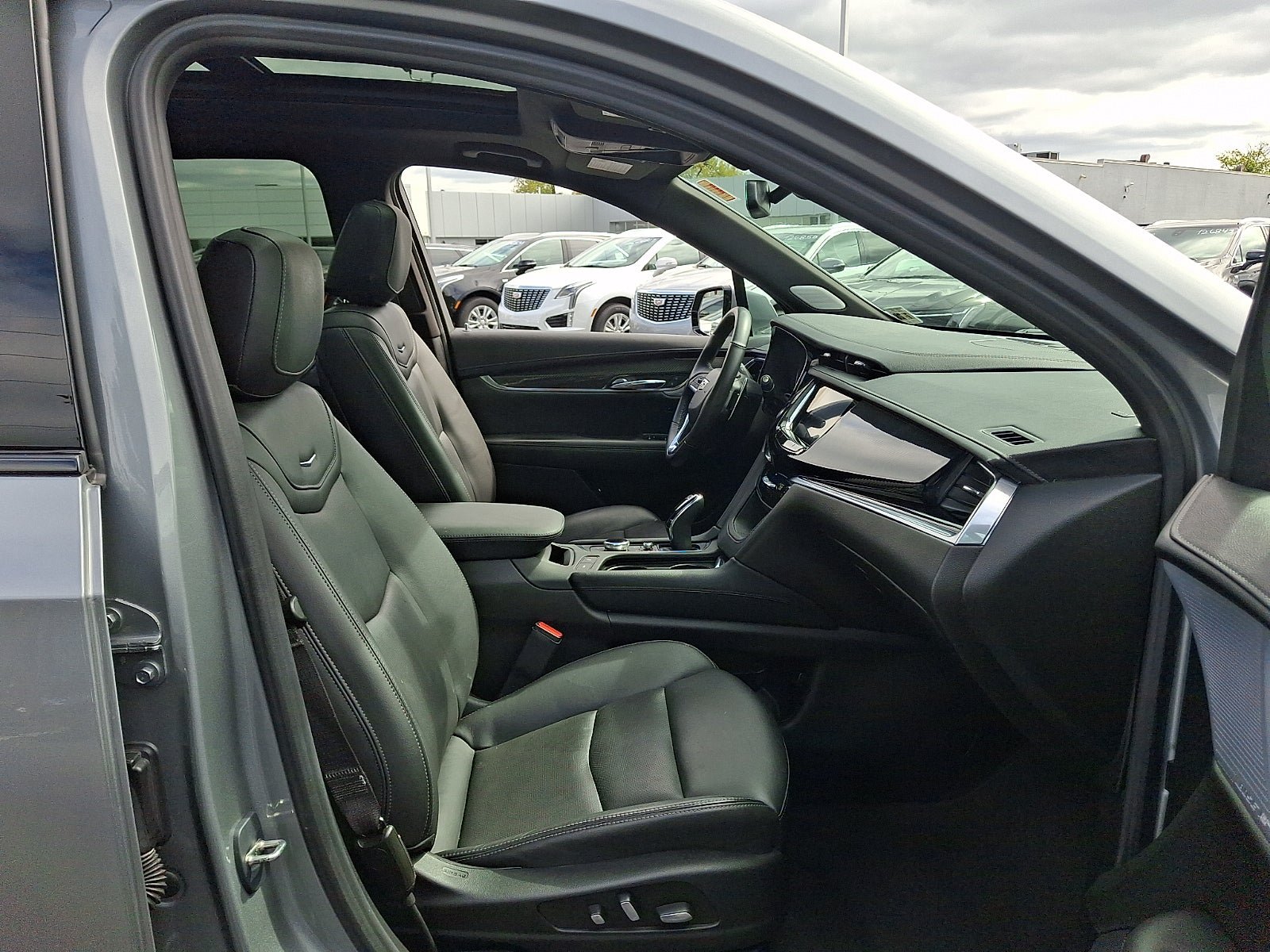 Used 2024 Cadillac XT6 Sport AWD/4WD image 21