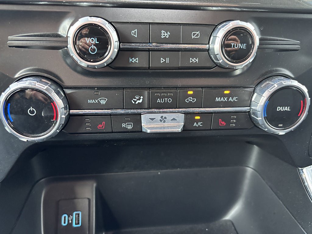 Used 2023 Ford F150 XLT w/ Equipment Group 302A High AWD/4WD image 13