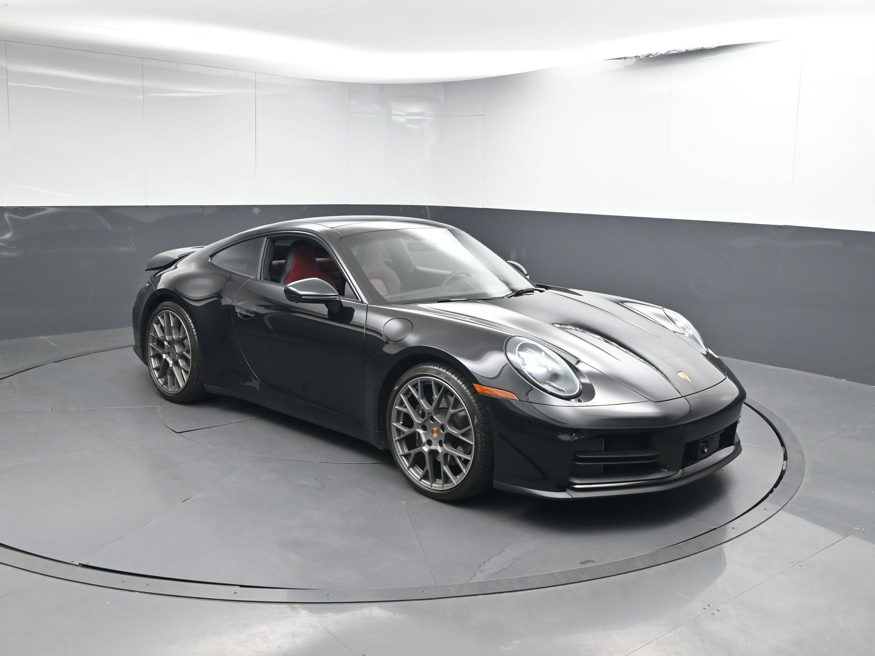 Certified 2025 Porsche 911 Carrera image 29