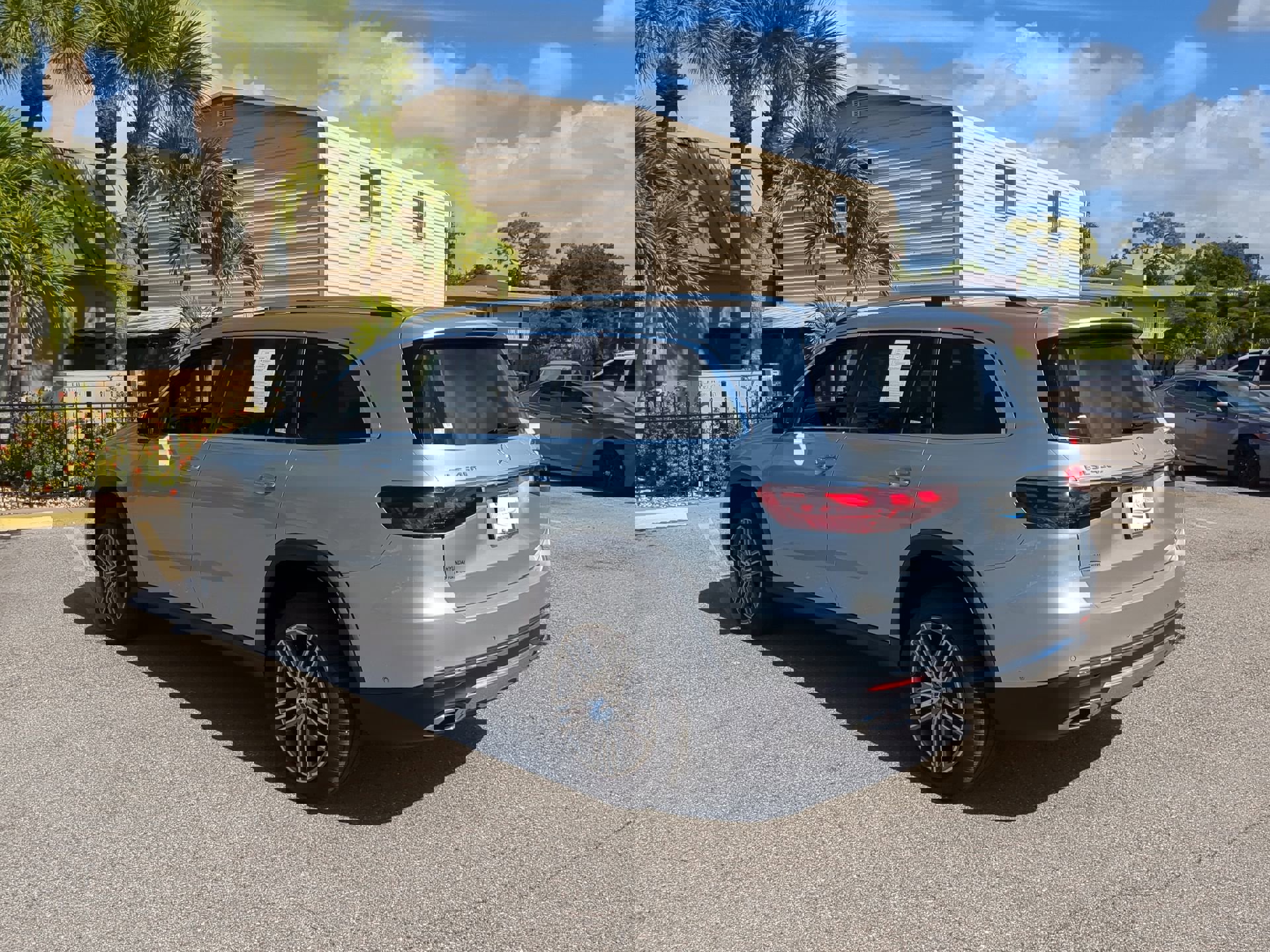 Used 2024 Mercedes-Benz GLS 450 4MATIC image 8