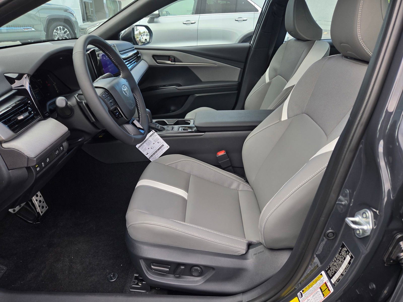 Certified 2026 Toyota Camry SE FWD image 15