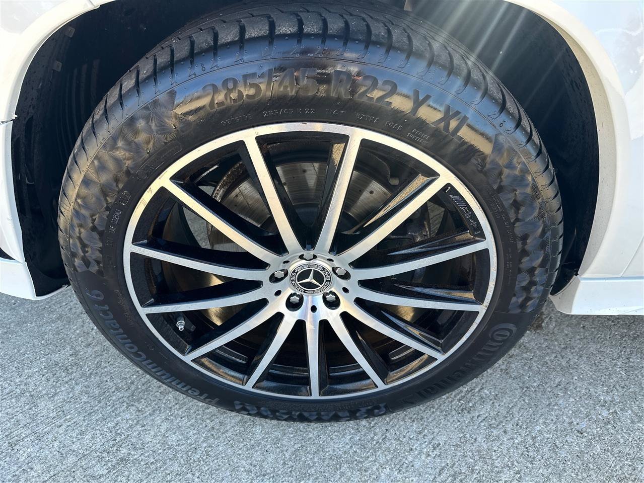 Used 2023 Mercedes-Benz GLS 450 4MATIC w/ AMG Line Exterior image 32