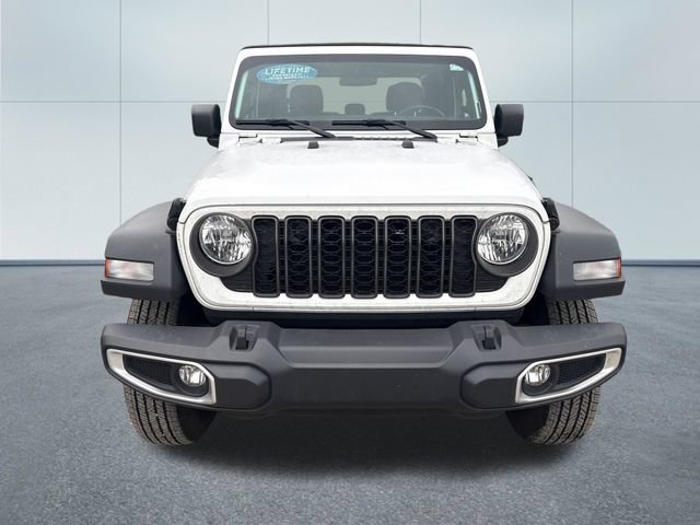 Used 2024 Jeep Gladiator Sport AWD/4WD image 6
