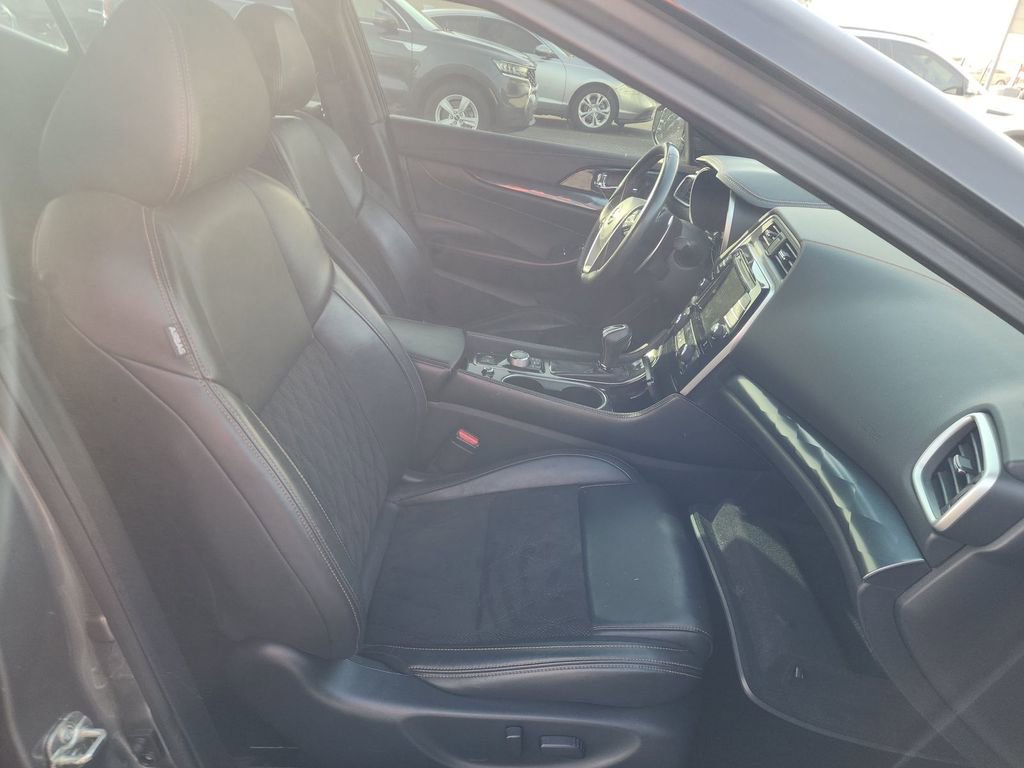 Used 2020 Nissan Maxima SR w/ Illumination Package image 17