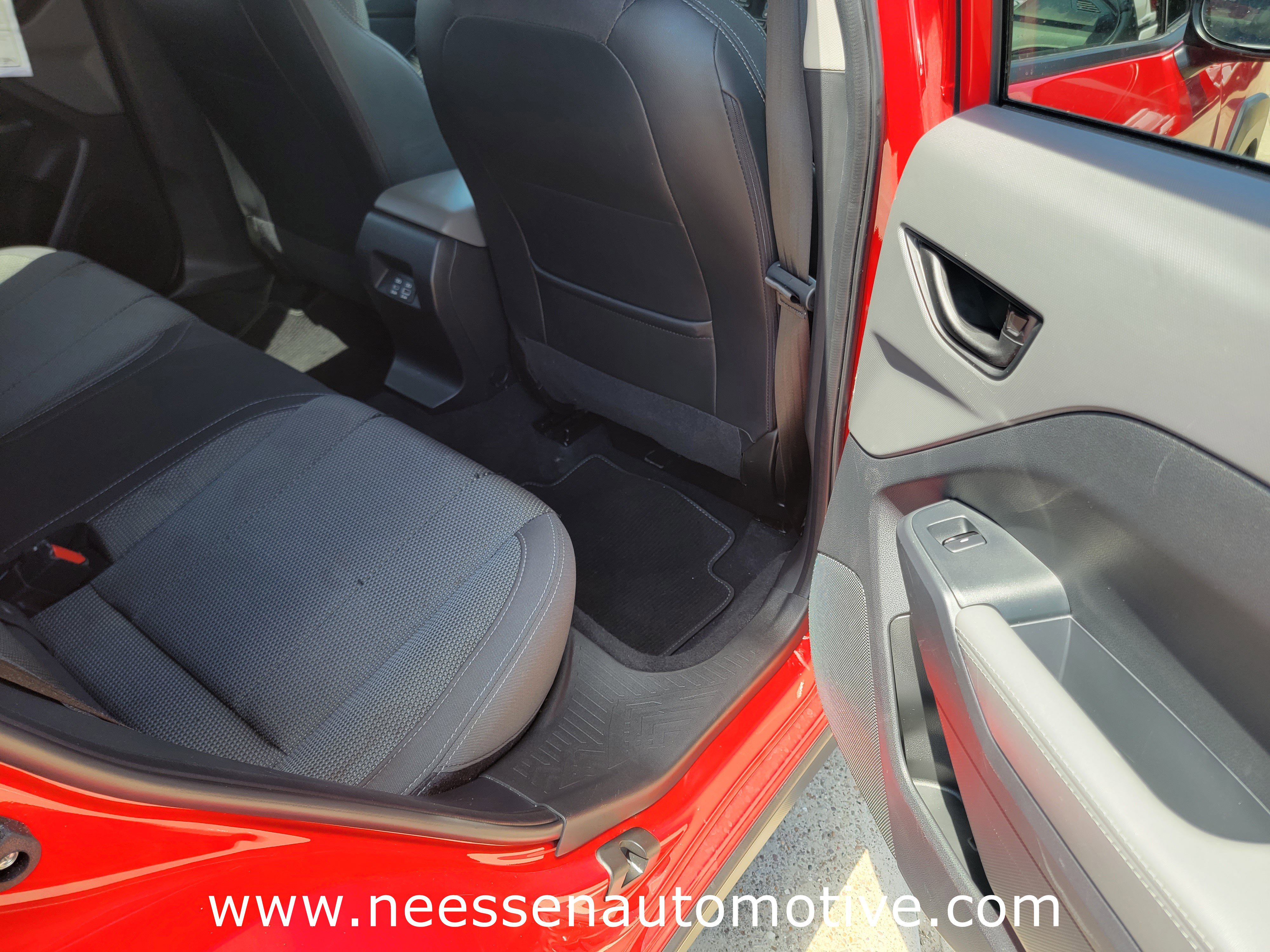 Used 2024 Subaru Crosstrek 2.0i Premium image 11