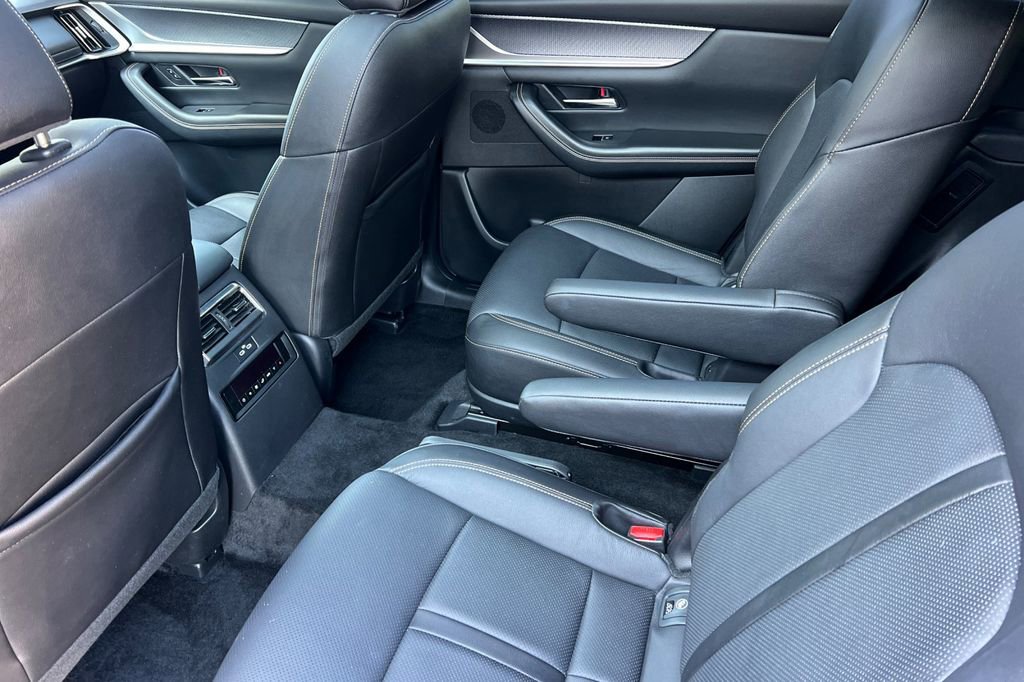 Certified 2024 MAZDA CX-90 Plug-In Hybrid w/ Premium Pkg image 15