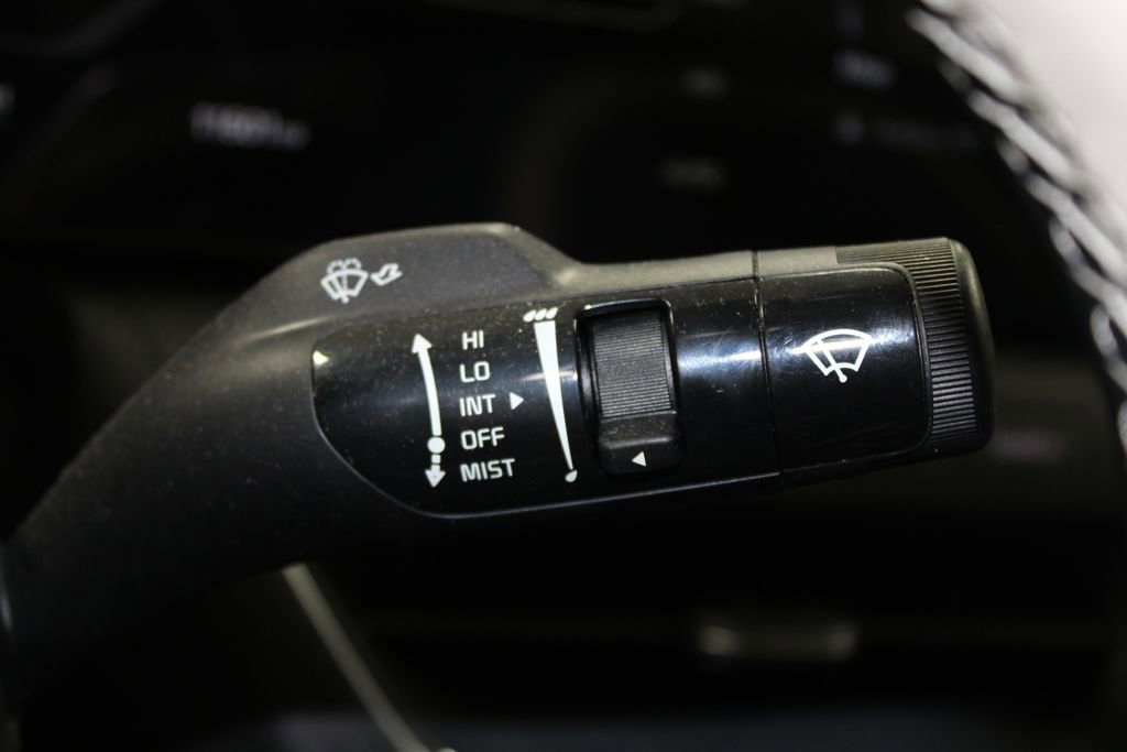 Used 2025 Kia K4 GT-Line w/ GT-Line Premium Package image 23