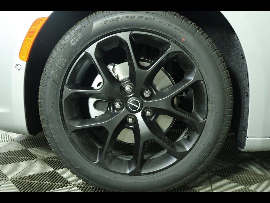 New 2026 Chrysler Pacifica Limited w/ S Appearance Package image 15