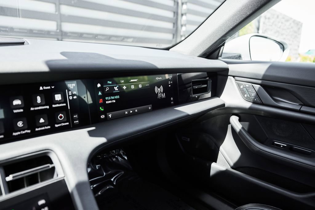 Used 2022 Porsche Taycan 4 Cross Turismo image 76