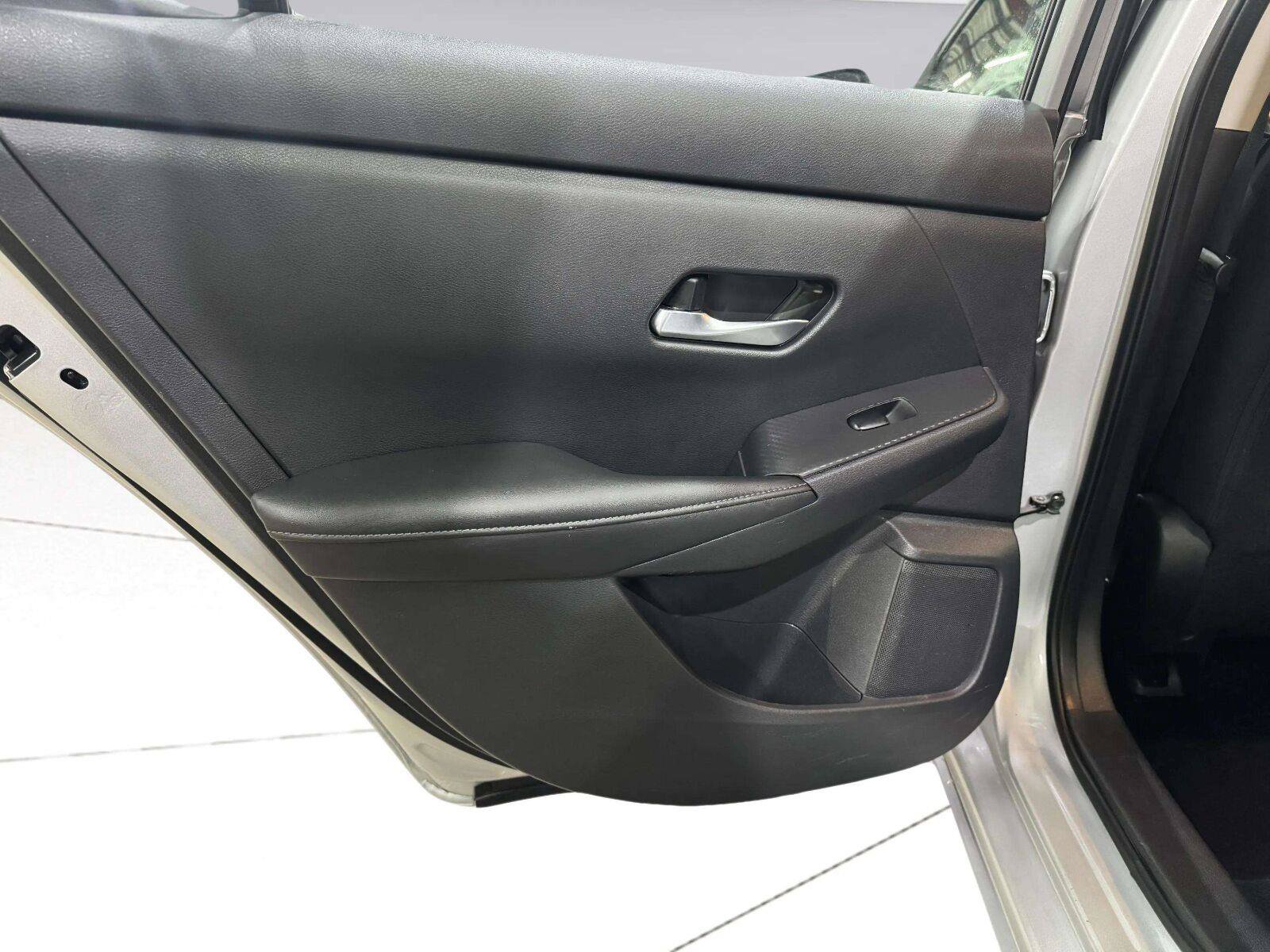 Used 2021 Nissan Sentra SV FWD image 19