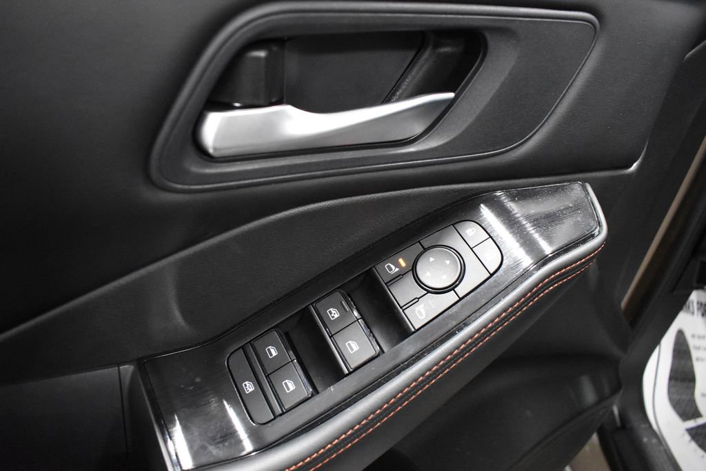 Certified 2025 Nissan Rogue SV AWD/4WD image 15