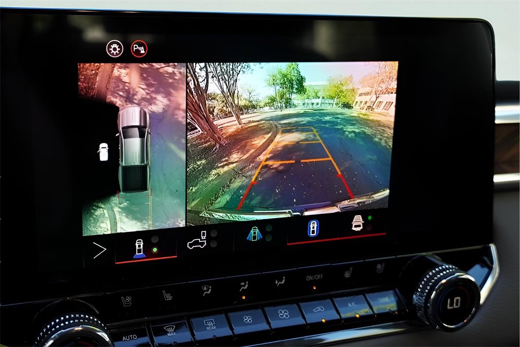 New 2026 GMC Canyon Denali image 14