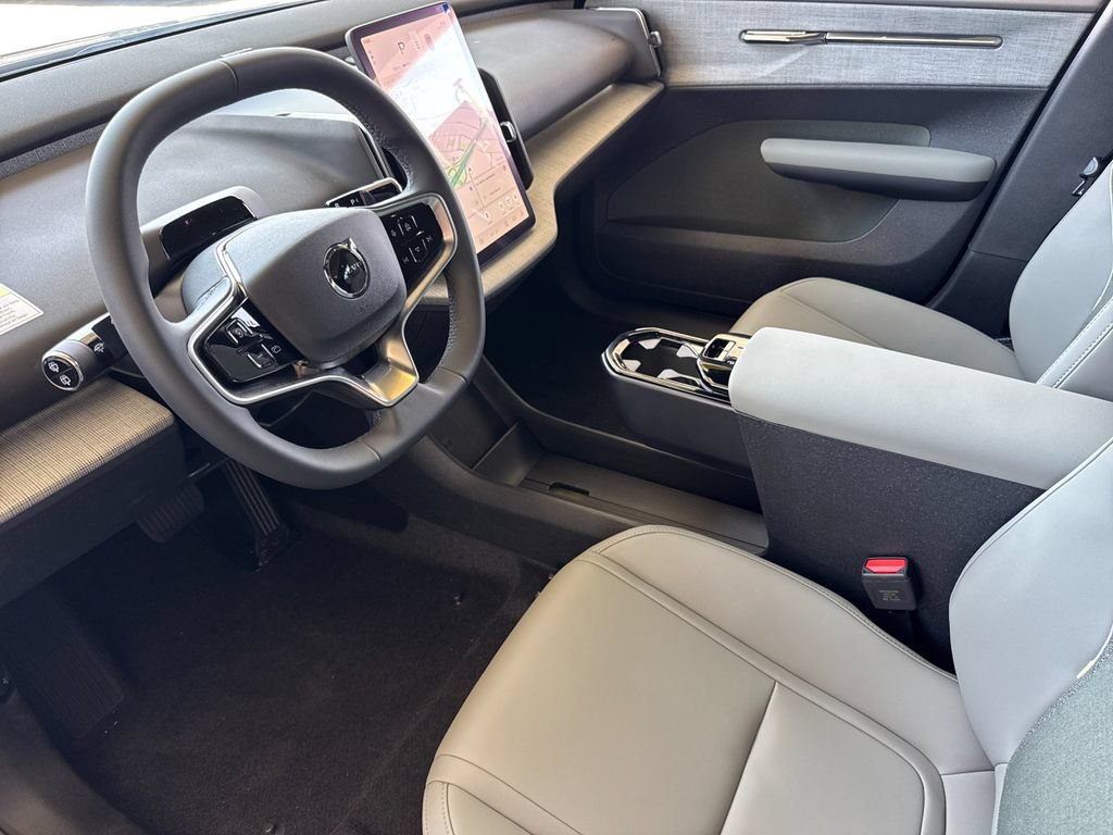 New 2026 Volvo EX30 Ultra AWD/4WD image 9