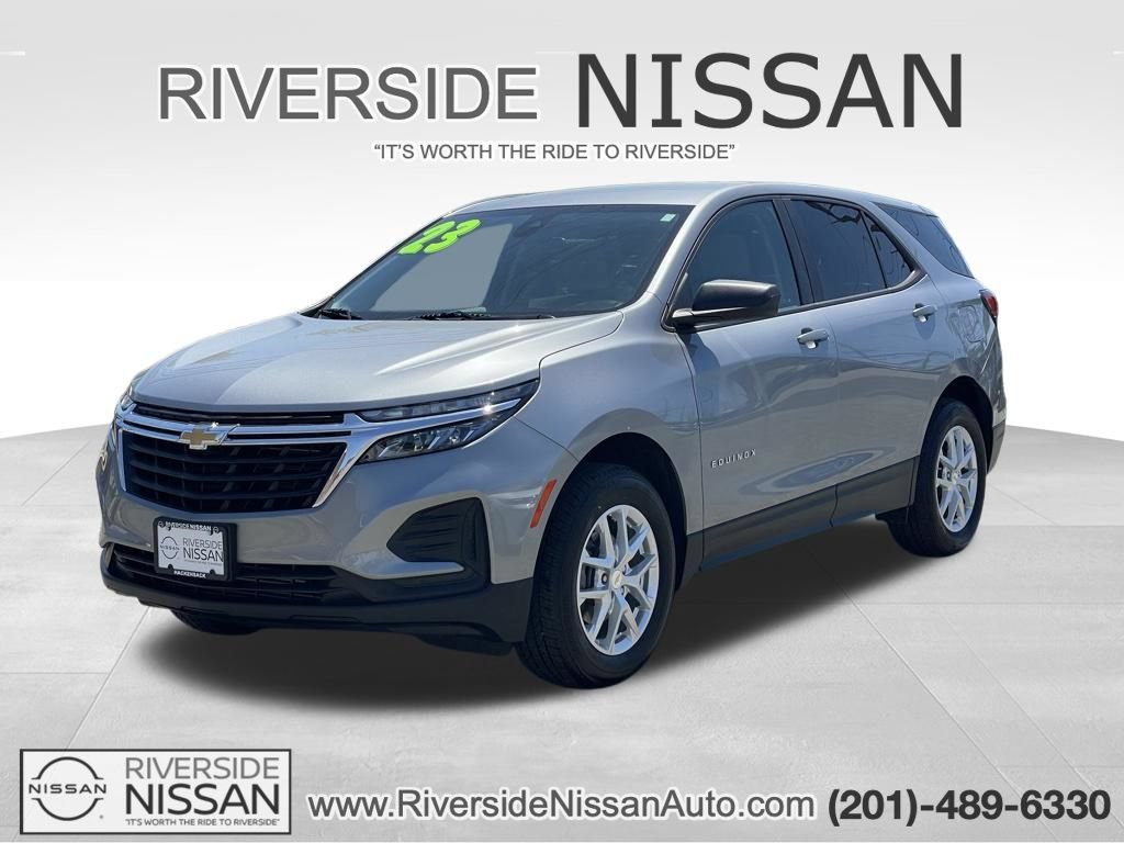 Used 2024 Chevrolet Equinox LS w/ LS Convenience Package AWD/4WD image 1