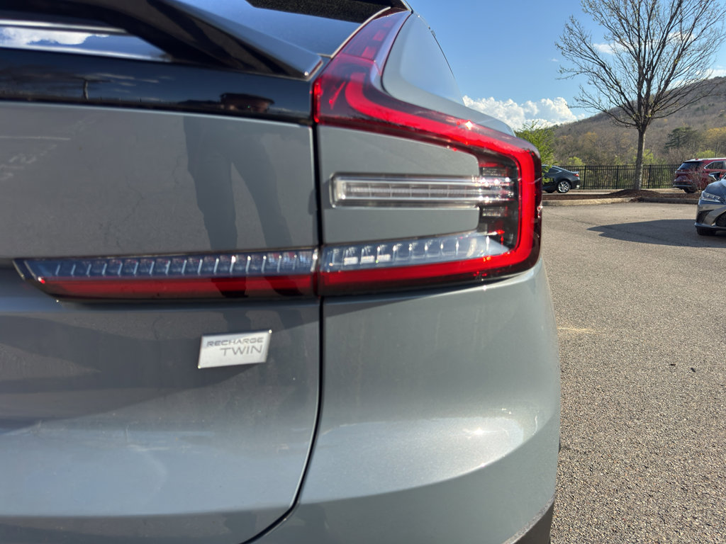 Used 2023 Volvo C40 P8 Recharge Ultimate w/ Protection Package Premier image 8