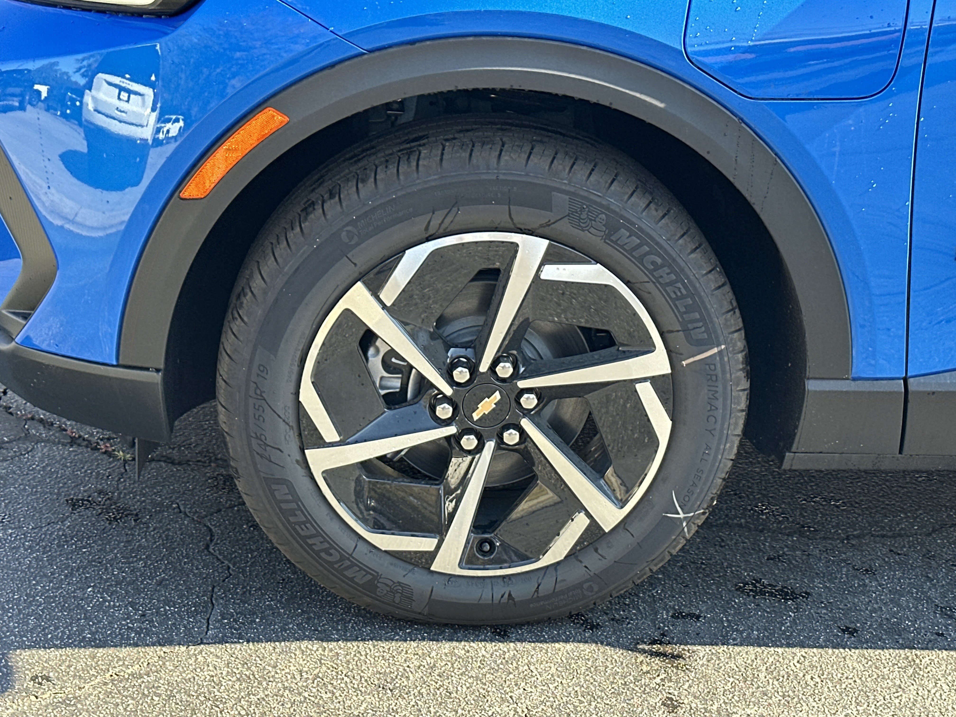 New 2026 Chevrolet Equinox EV LT w/ Comfort Package AWD/4WD image 11