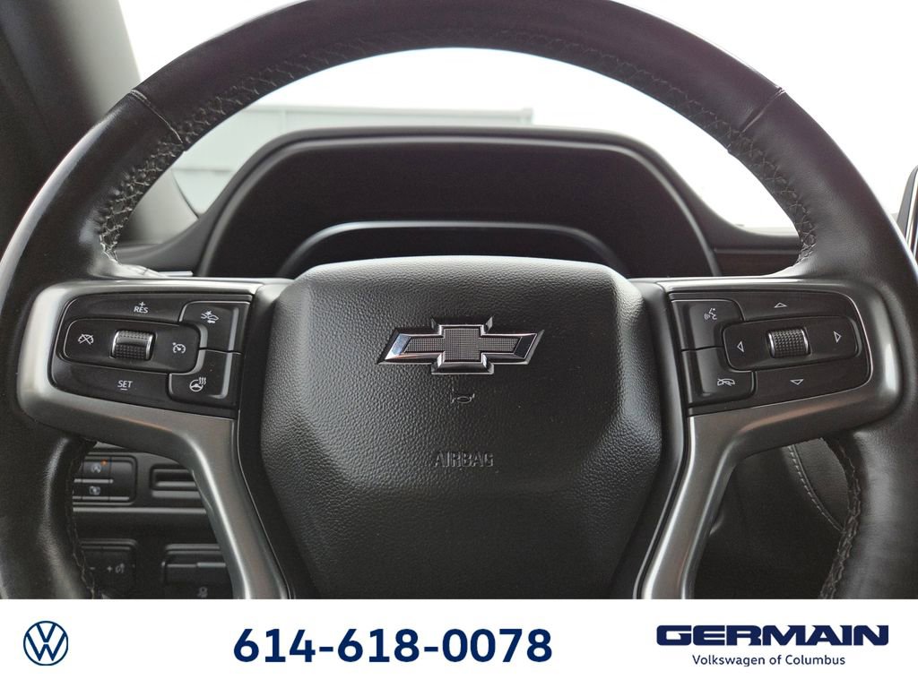 Used 2023 Chevrolet Suburban Z71 w/ Luxury Package AWD/4WD image 28