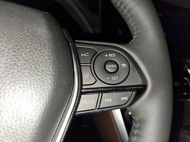 Used 2023 Toyota Venza Limited image 25