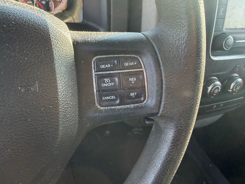Used 2017 RAM 1500 Express image 10