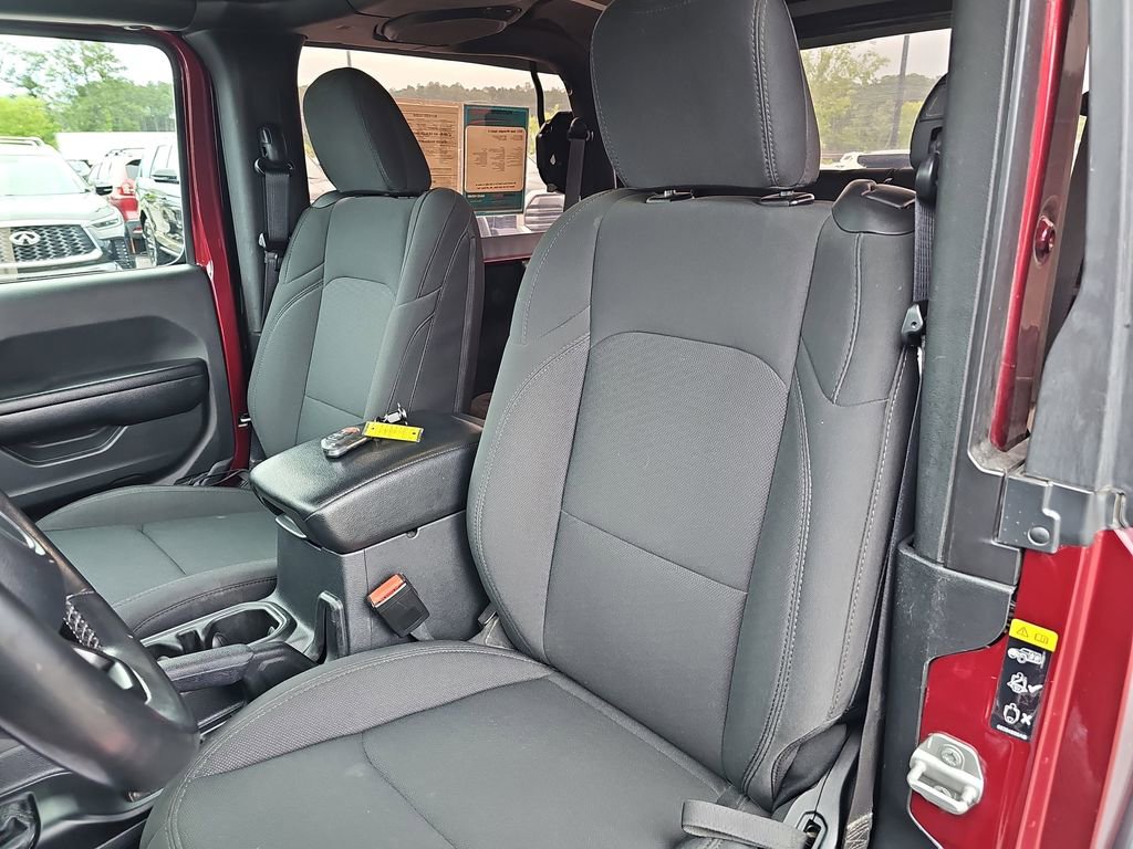 Used 2021 Jeep Wrangler Sport AWD/4WD image 21