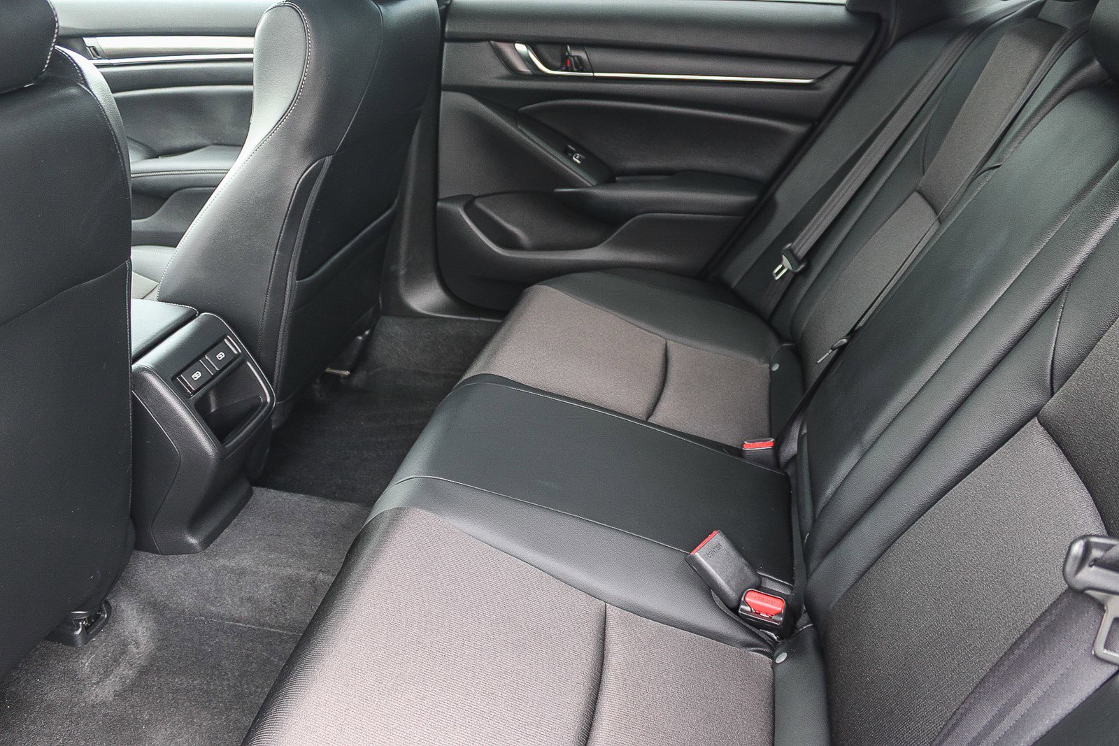 Used 2022 Honda Accord Sport image 19