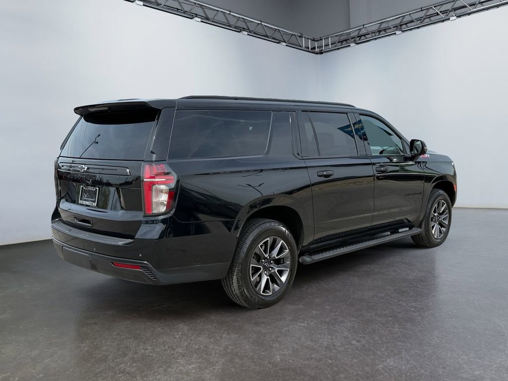 Used 2023 Chevrolet Suburban Z71 w/ Off-Road Capability Package AWD/4WD image 3