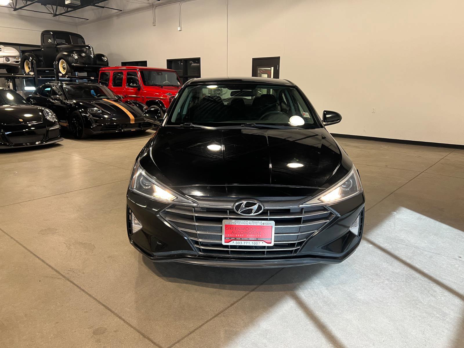 Used 2019 Hyundai Elantra SE w/ Cargo Package FWD image 8